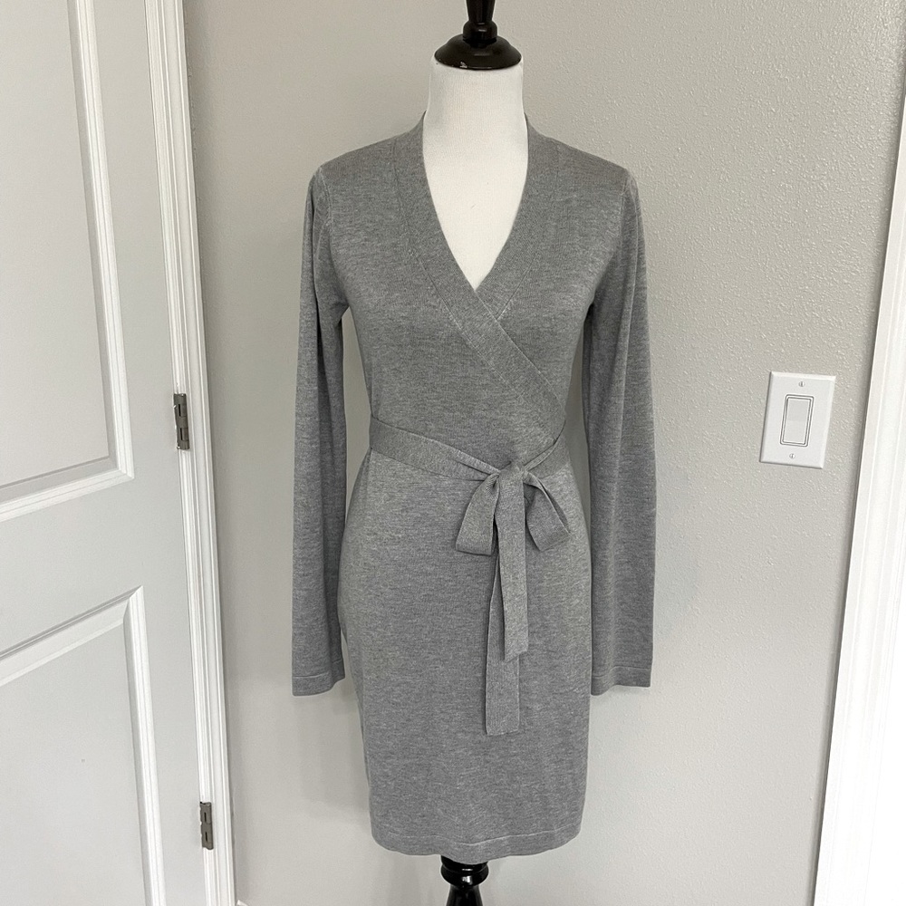 Lulu’s NWOT Women’s Gray Knit Wrap Dress